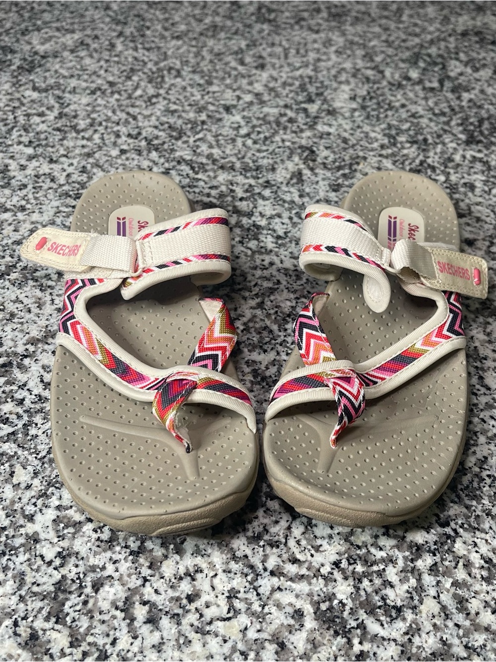 Skechers Women's 8 Reggae Zig Swag Sandals Pink Orange Tan Colorful Outdoor